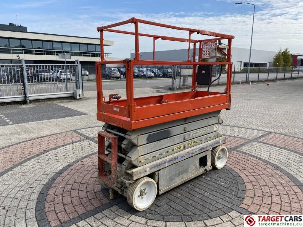 SkyJack SJIII-3226 Electric 3226 Scissor Work Lift 990cm - Platforma foarfeca: Foto 3 SkyJack SJIII-3226 Electric 3226 Scissor Work Lift 990cm - Platforma foarfeca: Foto 3