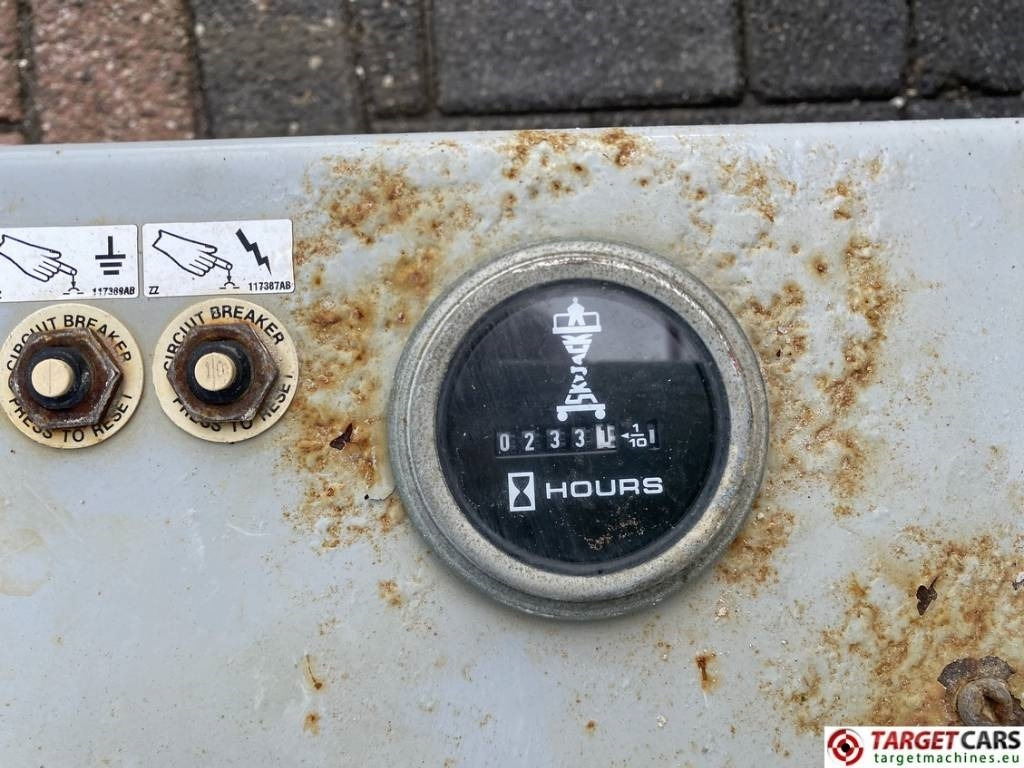 Platforma foarfeca SkyJack SJIII-3226 Electric 3226 Scissor Work Lift 990cm: Foto 13 Platforma foarfeca SkyJack SJIII-3226 Electric 3226 Scissor Work Lift 990cm: Foto 13