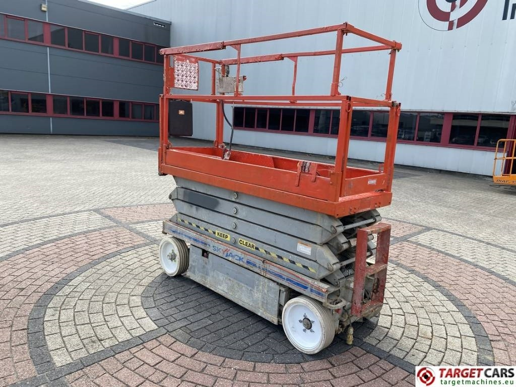 SkyJack SJIII-3226 Electric 3226 Scissor Work Lift 990cm - Platforma foarfeca: Foto 4 SkyJack SJIII-3226 Electric 3226 Scissor Work Lift 990cm - Platforma foarfeca: Foto 4