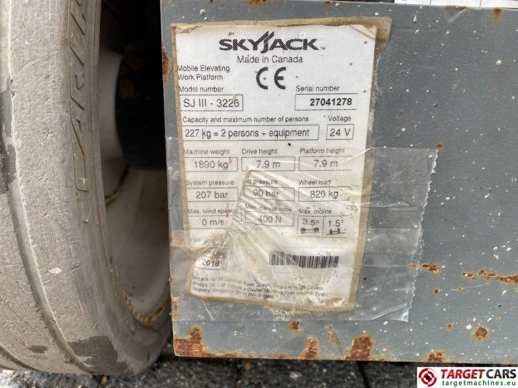 SkyJack SJIII-3226 Electric 3226 Scissor Work Lift 990cm în leasing SkyJack SJIII-3226 Electric 3226 Scissor Work Lift 990cm: Foto 10 SkyJack SJIII-3226 Electric 3226 Scissor Work Lift 990cm în leasing SkyJack SJIII-3226 Electric 3226 Scissor Work Lift 990cm: Foto 10