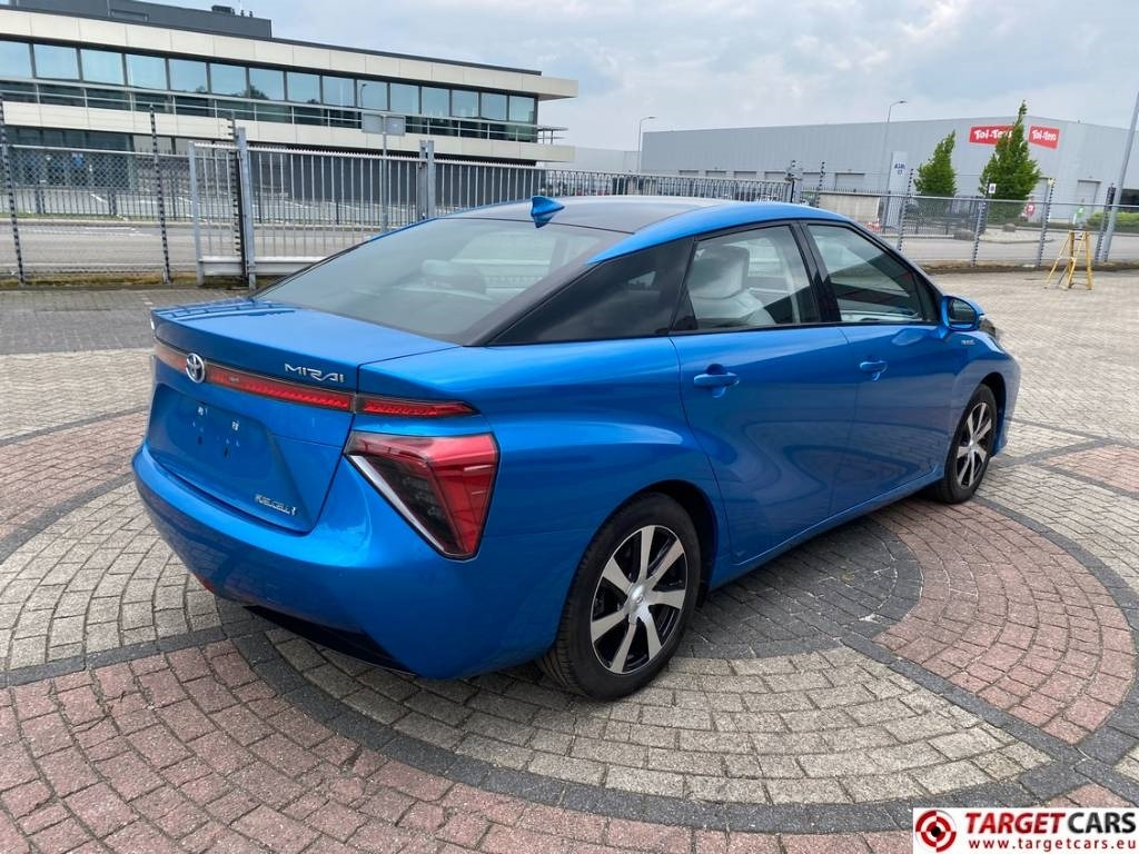 Toyota Mirai FCV HydroGen FuelCell - Berlină/ Sedan: Foto 4 Toyota Mirai FCV HydroGen FuelCell - Berlină/ Sedan: Foto 4