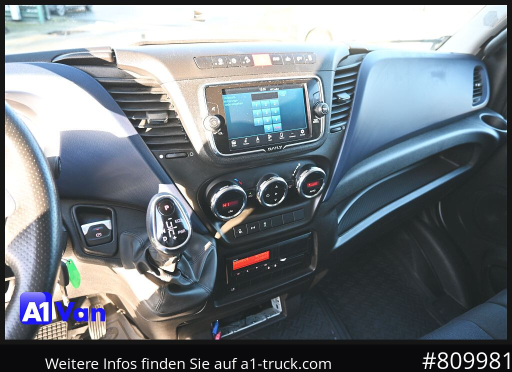 IVECO Daily 72C18 A8V Pritsche/Plane, Tempomat, AHK, Klima - Autoutilitară cu platformă: Foto 4 IVECO Daily 72C18 A8V Pritsche/Plane, Tempomat, AHK, Klima - Autoutilitară cu platformă: Foto 4