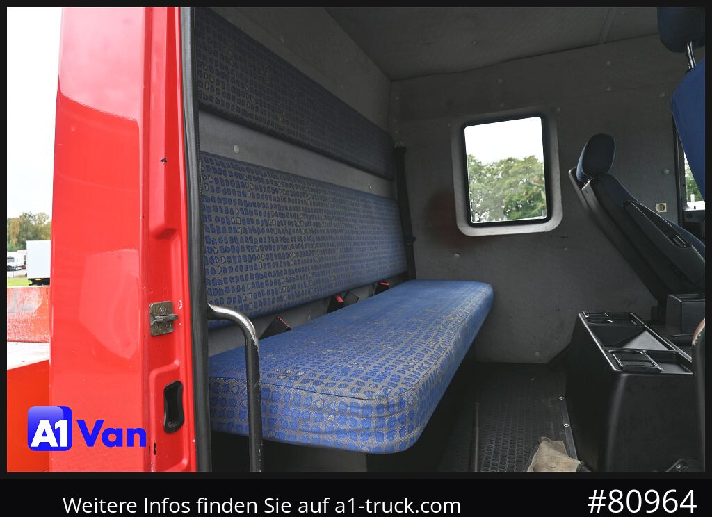 MAN MAN LE 8.180 Pritsche Doka, Automatik, AHK, 6-Sitzer - Autoutilitară cu platformă, Autoutilitară cabină dublă: Foto 3 MAN MAN LE 8.180 Pritsche Doka, Automatik, AHK, 6-Sitzer - Autoutilitară cu platformă, Autoutilitară cabină dublă: Foto 3