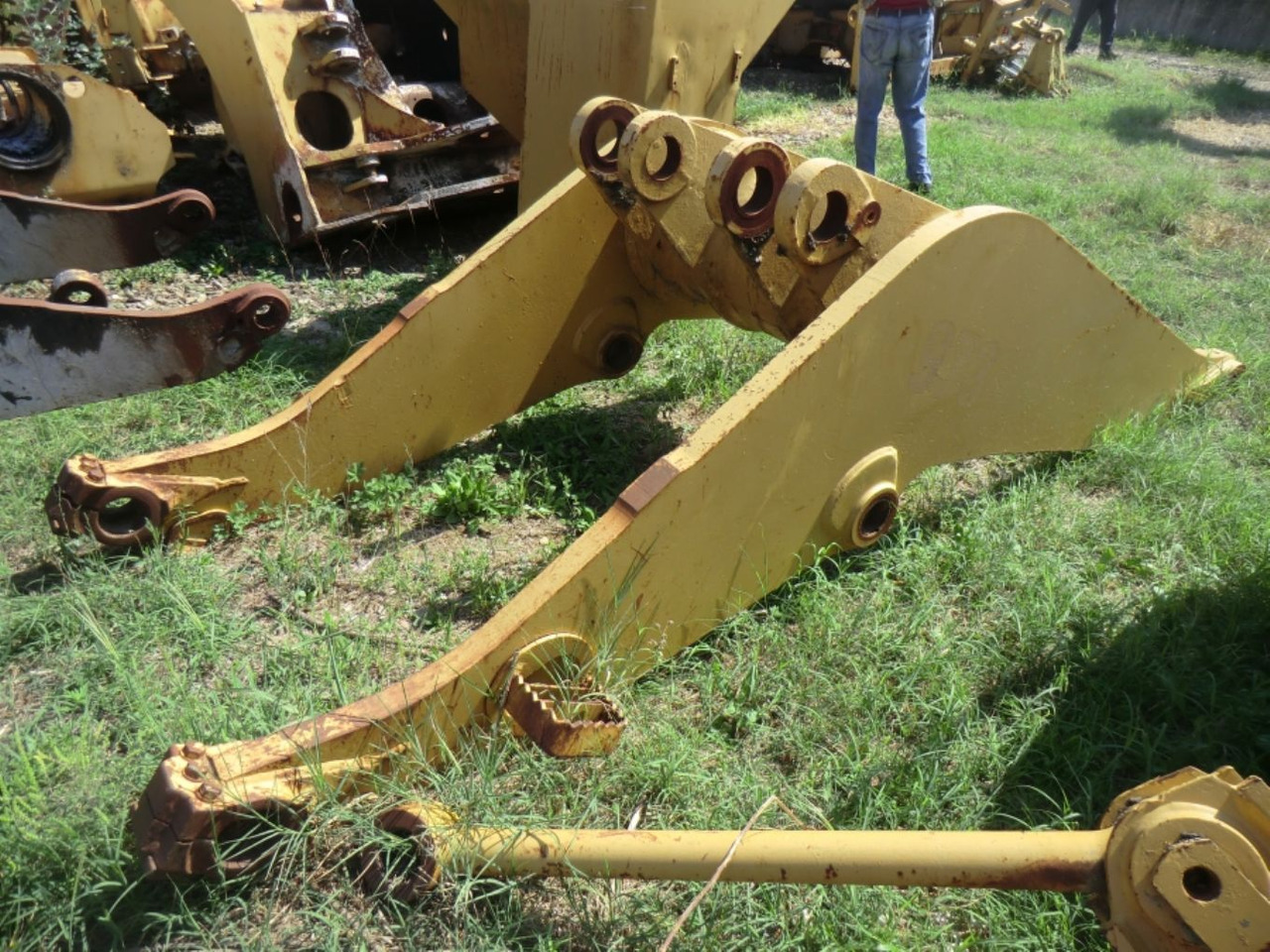 Caterpillar 973 LGP BRACCIO CON LEVE E LINK - Braț pentru Utilaje constructii: Foto 1 Caterpillar 973 LGP BRACCIO CON LEVE E LINK - Braț pentru Utilaje constructii: Foto 1