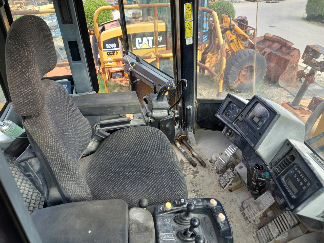 Încărcător frontal pe pneuri Caterpillar 988H Pala gommata 988H in buone condizione.: Foto 14 Încărcător frontal pe pneuri Caterpillar 988H Pala gommata 988H in buone condizione.: Foto 14