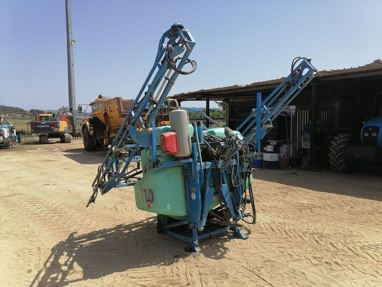 Berthoud MACK10 - Maşină de erbicidat purtata: Foto 1 Berthoud MACK10 - Maşină de erbicidat purtata: Foto 1