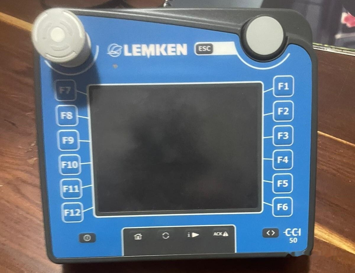 Lemken VEGA 4000 - Maşină de erbicidat tractata: Foto 3 Lemken VEGA 4000 - Maşină de erbicidat tractata: Foto 3