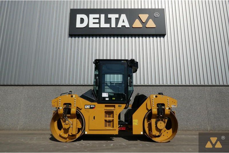 Caterpillar CB10 - Cilindru compactor: Foto 1 Caterpillar CB10 - Cilindru compactor: Foto 1
