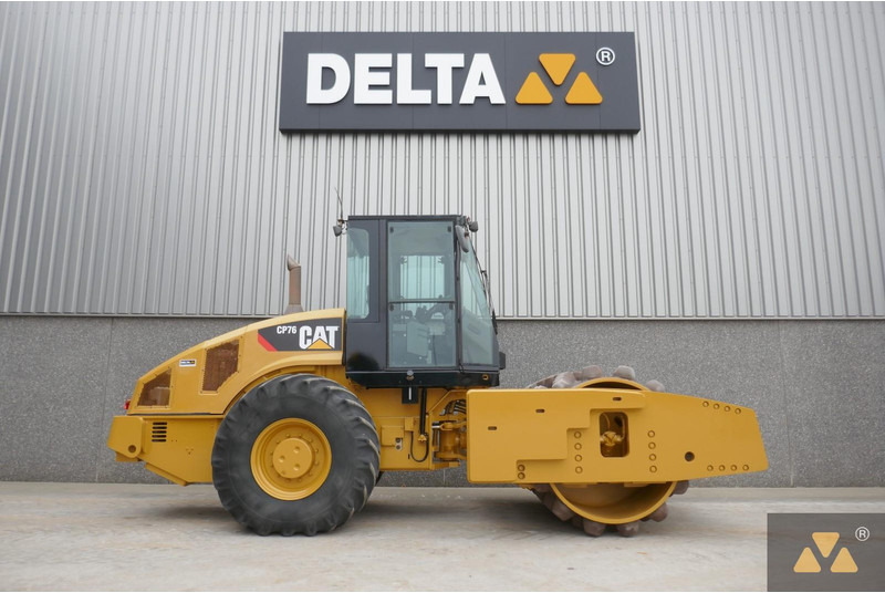 Caterpillar CP76 - Cilindru compactor: Foto 2 Caterpillar CP76 - Cilindru compactor: Foto 2