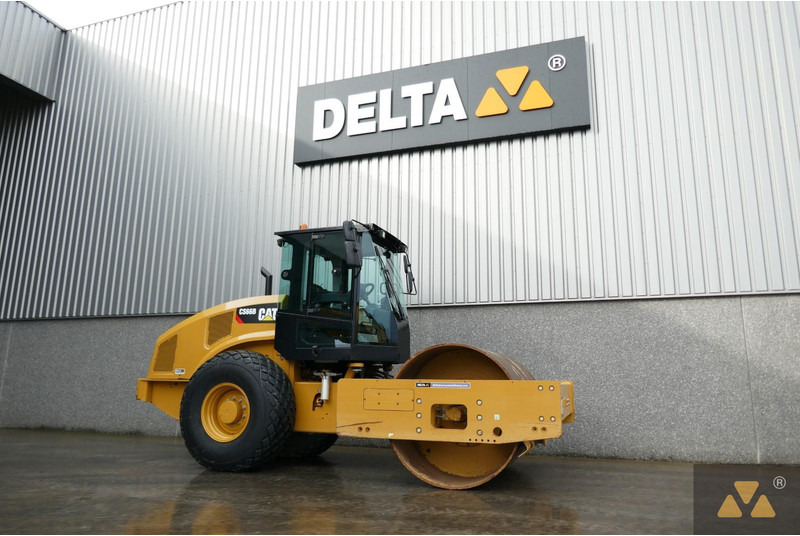 Caterpillar CS66B - Cilindru compactor: Foto 3 Caterpillar CS66B - Cilindru compactor: Foto 3