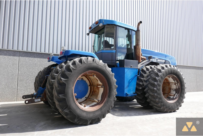 New Holland 9482 - Tractor agricol: Foto 5 New Holland 9482 - Tractor agricol: Foto 5