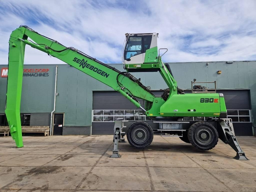 Sennebogen 830M E HD - Excavator pentru manipulare de materiale: Foto 1 Sennebogen 830M E HD - Excavator pentru manipulare de materiale: Foto 1