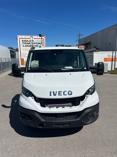 Iveco Daily 40 - 180 Fahrgestell, E6 Ohne Motor/Ohne Getriebe - Camion şasiu: Foto 2 Iveco Daily 40 - 180 Fahrgestell, E6 Ohne Motor/Ohne Getriebe - Camion şasiu: Foto 2
