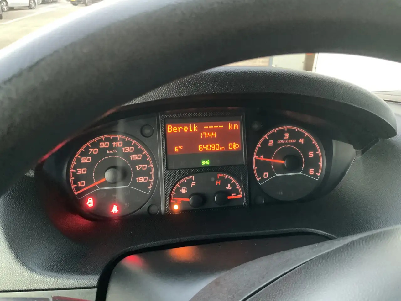 Fiat Ducato 30 2.3 MultiJet L2H2 Airco Cruise Navi 3 Zits Trek - Dubă: Foto 5 Fiat Ducato 30 2.3 MultiJet L2H2 Airco Cruise Navi 3 Zits Trek - Dubă: Foto 5