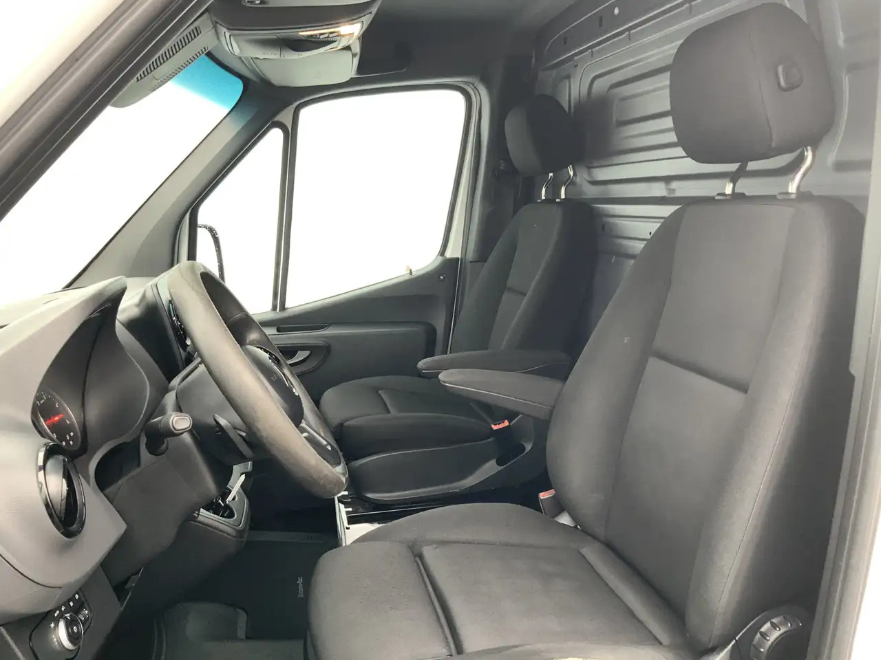 Mercedes-Benz Sprinter 314 2.2 CDI L1H1 Airco Cruise Navi Trekhaak 2000 k - Dubă: Foto 4 Mercedes-Benz Sprinter 314 2.2 CDI L1H1 Airco Cruise Navi Trekhaak 2000 k - Dubă: Foto 4