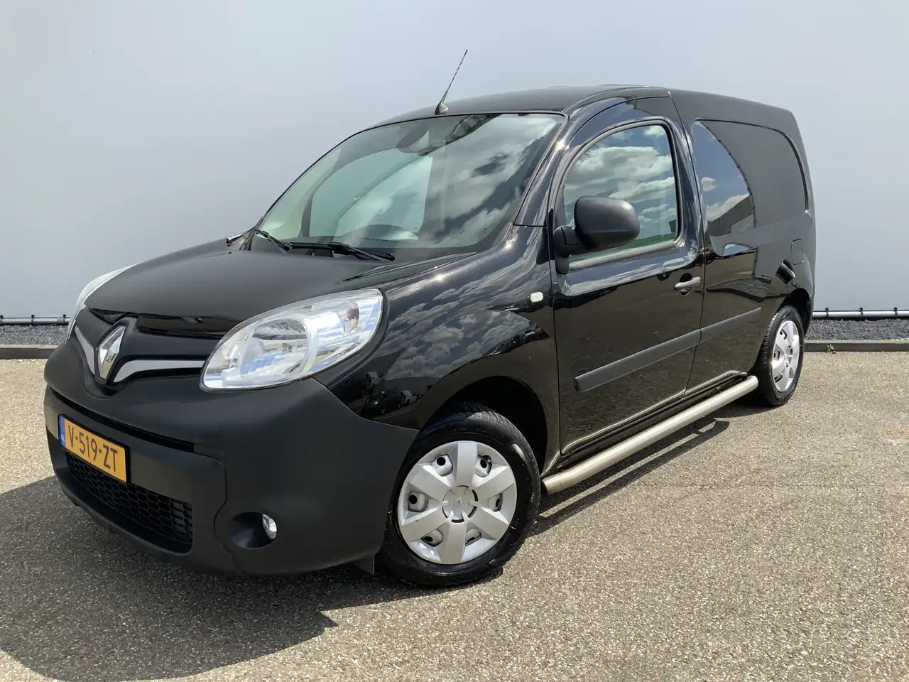 Renault Kangoo 1.5 dCi 90 Energy Comfort Plus .Sortimo Kasten Com - Autoutilitară compactă: Foto 1 Renault Kangoo 1.5 dCi 90 Energy Comfort Plus .Sortimo Kasten Com - Autoutilitară compactă: Foto 1