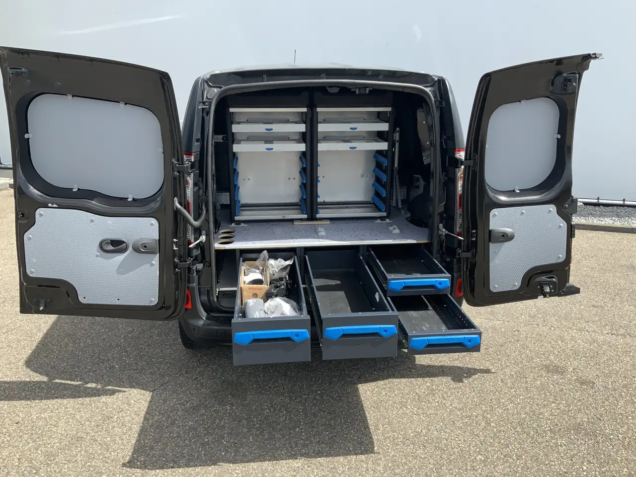 Renault Kangoo 1.5 dCi 90 Energy Comfort Plus .Sortimo Kasten Com - Autoutilitară compactă: Foto 3 Renault Kangoo 1.5 dCi 90 Energy Comfort Plus .Sortimo Kasten Com - Autoutilitară compactă: Foto 3