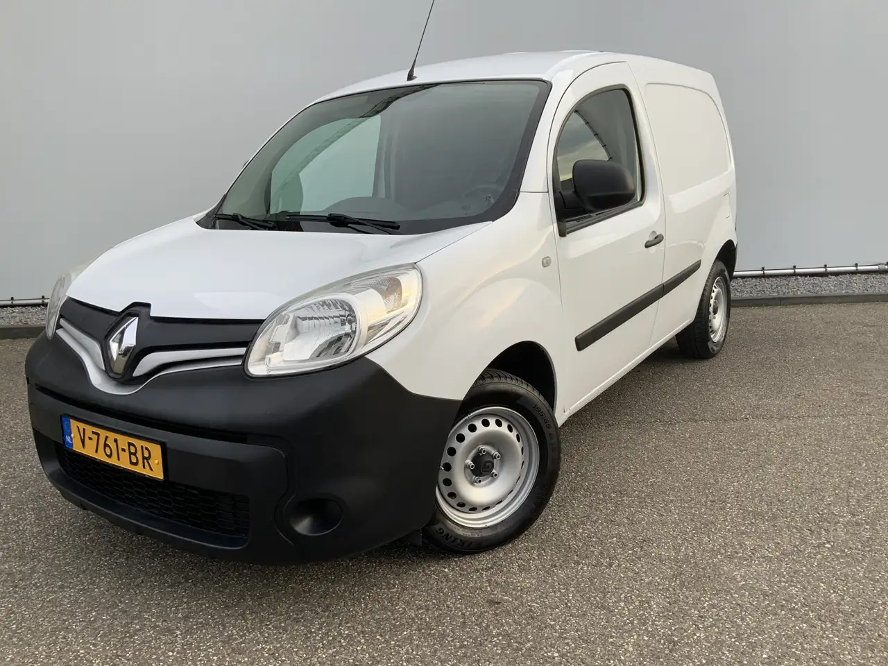 Renault Kangoo 1.5 dCi 90 Energy Luxe Airco Cruise Euro 6 - Autoutilitară compactă: Foto 1 Renault Kangoo 1.5 dCi 90 Energy Luxe Airco Cruise Euro 6 - Autoutilitară compactă: Foto 1