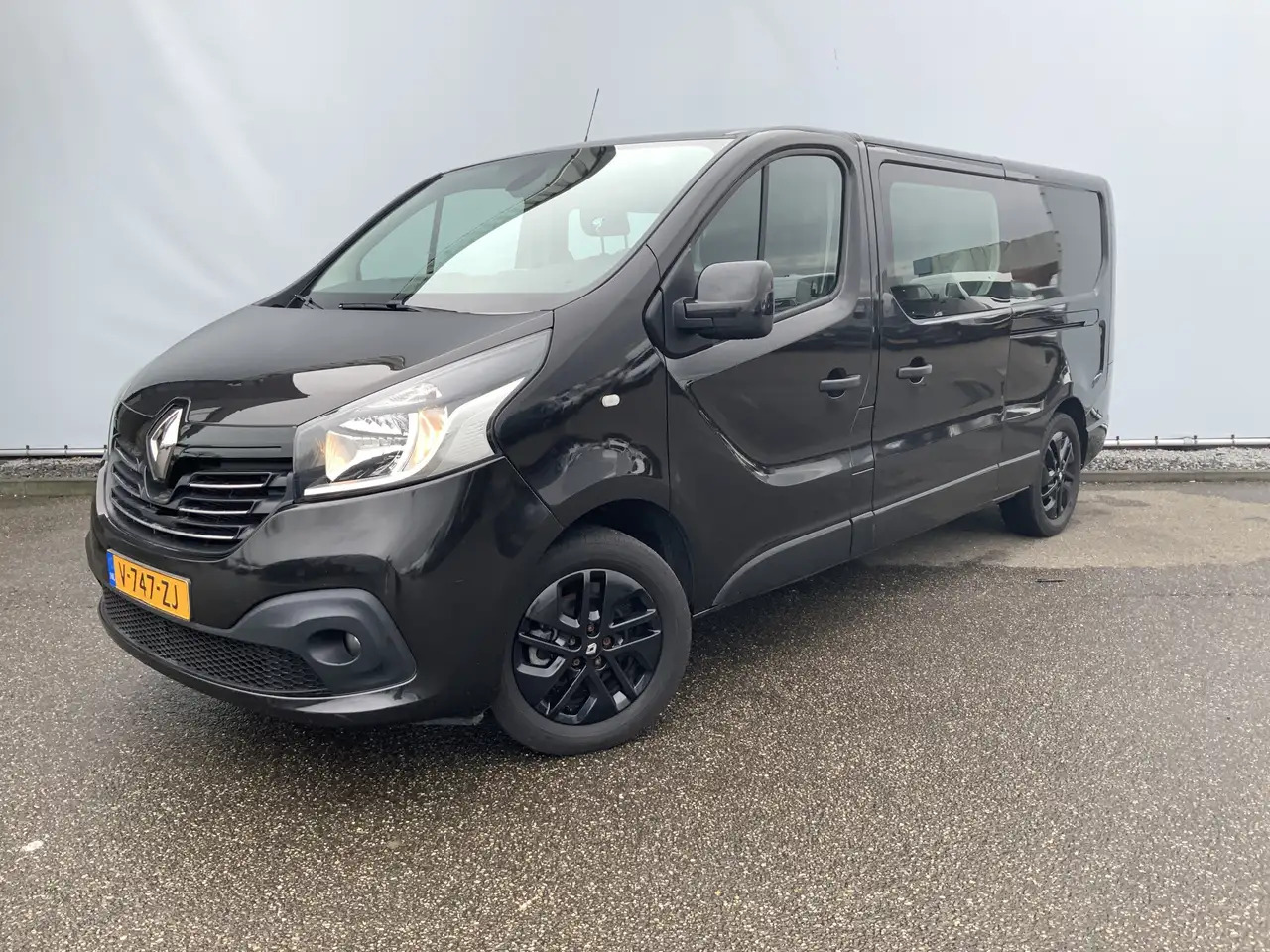 Renault Trafic 1.6 dCi T29 L2H1 Dub Cab 5 Zits Airco Cruise Navi - Autoutilitară cabină dublă: Foto 1 Renault Trafic 1.6 dCi T29 L2H1 Dub Cab 5 Zits Airco Cruise Navi - Autoutilitară cabină dublă: Foto 1