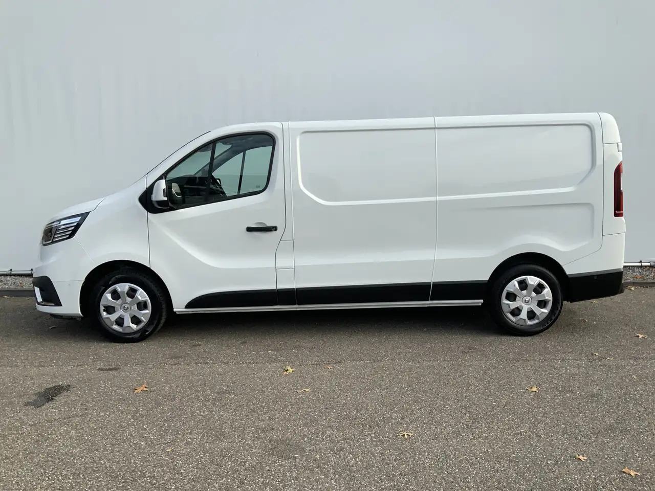 Renault Trafic 2.0 dCi 130 T30 L2H1 Work Edition Airco Cruise Nav - Dubă: Foto 3 Renault Trafic 2.0 dCi 130 T30 L2H1 Work Edition Airco Cruise Nav - Dubă: Foto 3
