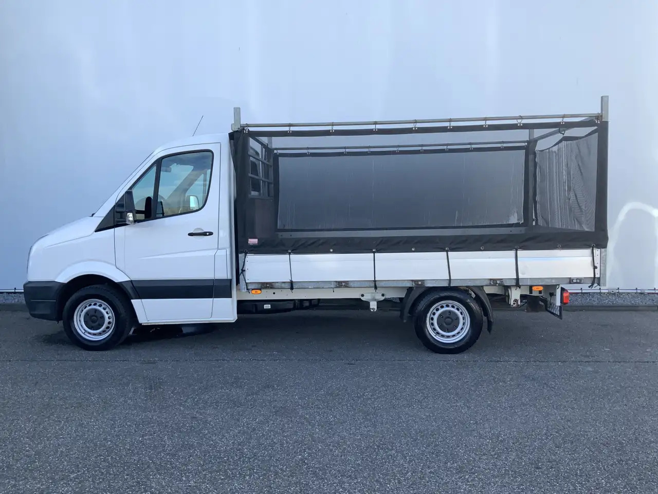 Volkswagen Crafter 50 2.0 TDI L2H1Pick Up Airco Cruise Trekhaak 3500 - Autoutilitară cu platformă: Foto 3 Volkswagen Crafter 50 2.0 TDI L2H1Pick Up Airco Cruise Trekhaak 3500 - Autoutilitară cu platformă: Foto 3