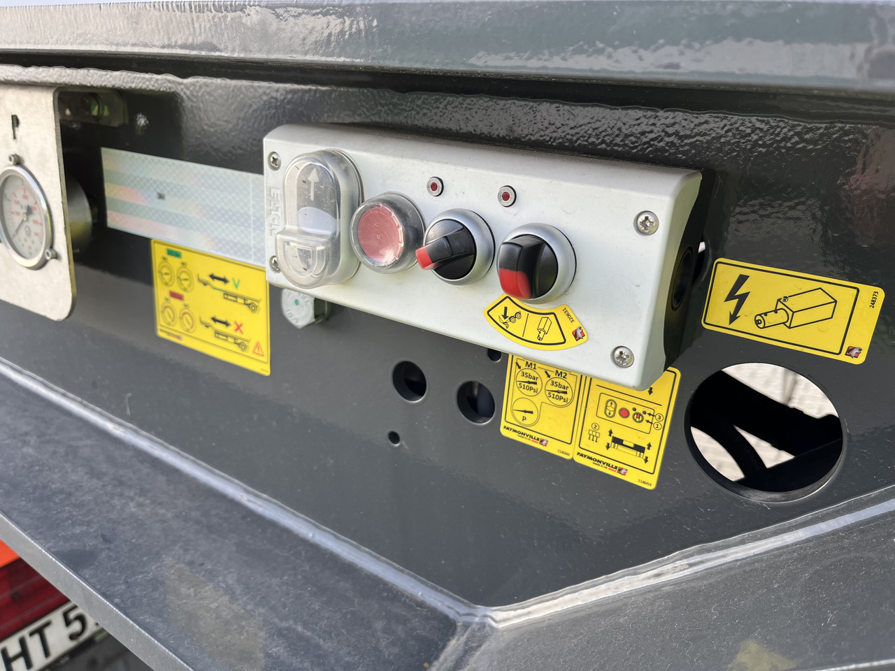 Faymonville 5-Achs-Tele-Semi mit Halbachsen "Twinaxle" und hydr. Rampen Auflieger - Semiremorcă transport agabaritic: Foto 5 Faymonville 5-Achs-Tele-Semi mit Halbachsen "Twinaxle" und hydr. Rampen Auflieger - Semiremorcă transport agabaritic: Foto 5