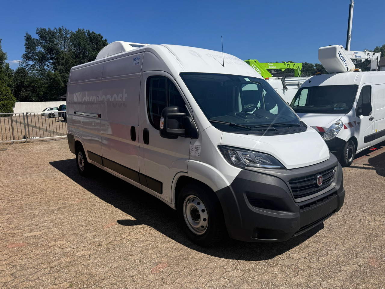 Fiat Ducato 250 Kühlkastenwagen 3 Kammern EURO 6 - Autoutilitară frigorifica: Foto 3 Fiat Ducato 250 Kühlkastenwagen 3 Kammern EURO 6 - Autoutilitară frigorifica: Foto 3