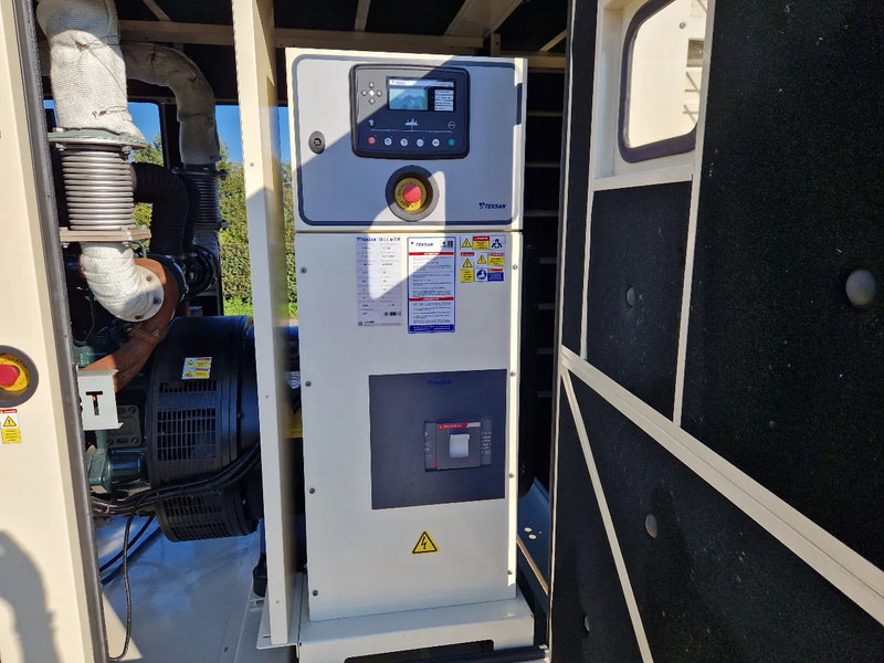 Doosan UNUSED Teksan UK TJ440DW gen set 440kVA Doosan 8-cilinder - Generator electric: Foto 5 Doosan UNUSED Teksan UK TJ440DW gen set 440kVA Doosan 8-cilinder - Generator electric: Foto 5