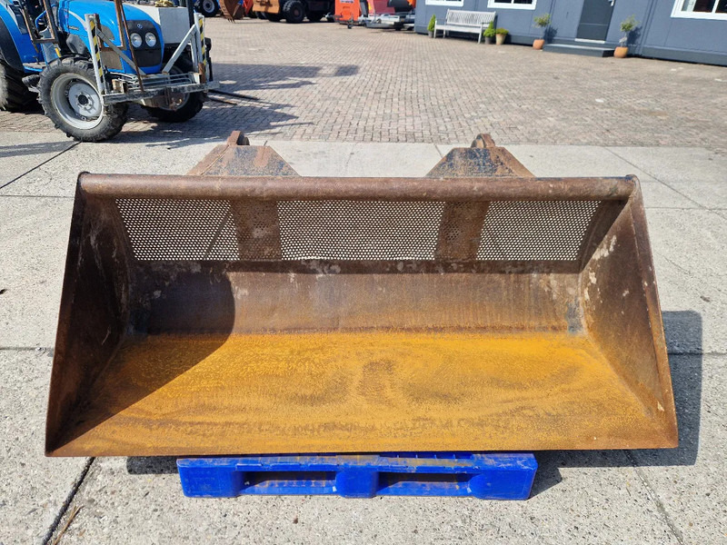 Jeroen van Leeuwen schepbak voor Volvo L30/L35 - Cupă pentru Utilaje constructii: Foto 1 Jeroen van Leeuwen schepbak voor Volvo L30/L35 - Cupă pentru Utilaje constructii: Foto 1