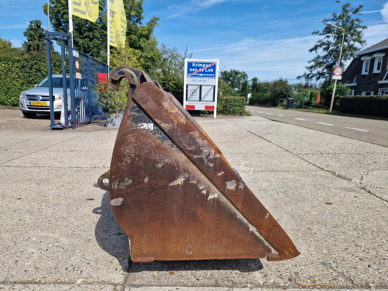 Jeroen van Leeuwen schepbak voor Volvo L30/L35 - Cupă pentru Utilaje constructii: Foto 4 Jeroen van Leeuwen schepbak voor Volvo L30/L35 - Cupă pentru Utilaje constructii: Foto 4