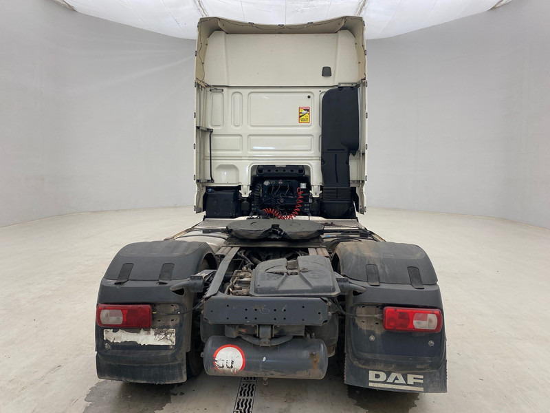 DAF XF106.460 Super Space Cab - Cap tractor: Foto 5 DAF XF106.460 Super Space Cab - Cap tractor: Foto 5