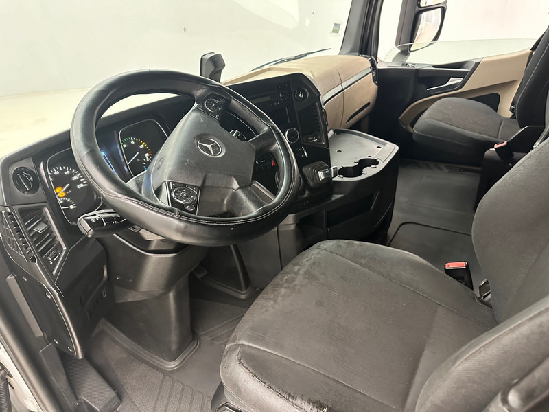 Cap tractor Mercedes-Benz Actros 1942: Foto 9 Cap tractor Mercedes-Benz Actros 1942: Foto 9