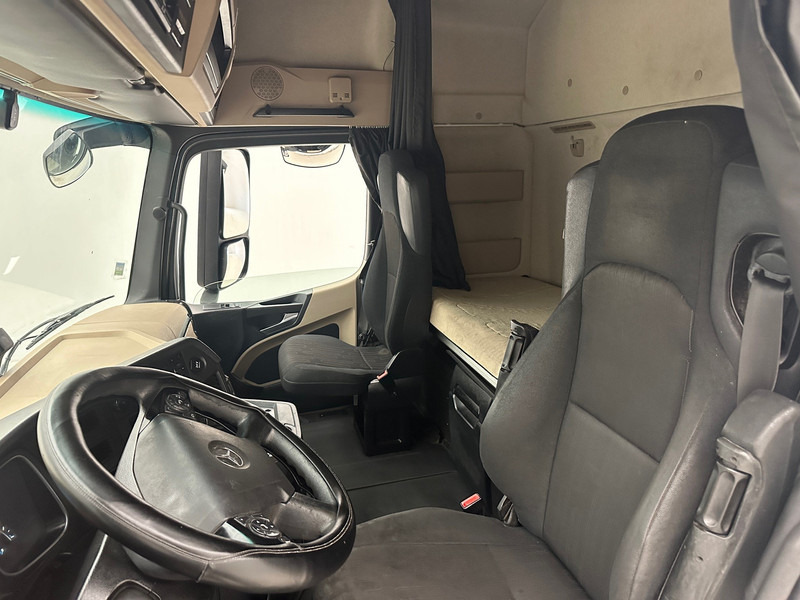 Cap tractor Mercedes-Benz Actros 1942: Foto 10 Cap tractor Mercedes-Benz Actros 1942: Foto 10