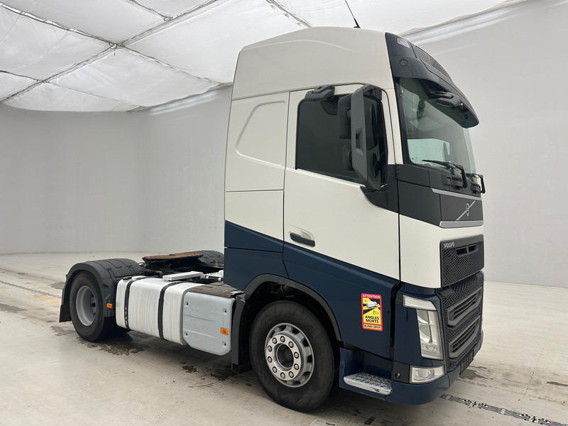 Volvo FH 420 Globetrotter - ADR - Cap tractor: Foto 3 Volvo FH 420 Globetrotter - ADR - Cap tractor: Foto 3