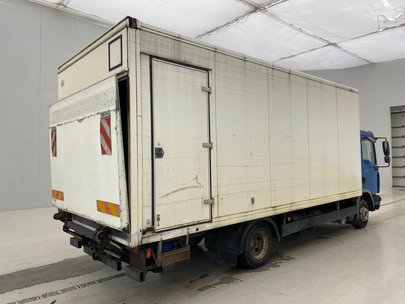 MAN TGL 8.180 - Camion furgon: Foto 4 MAN TGL 8.180 - Camion furgon: Foto 4
