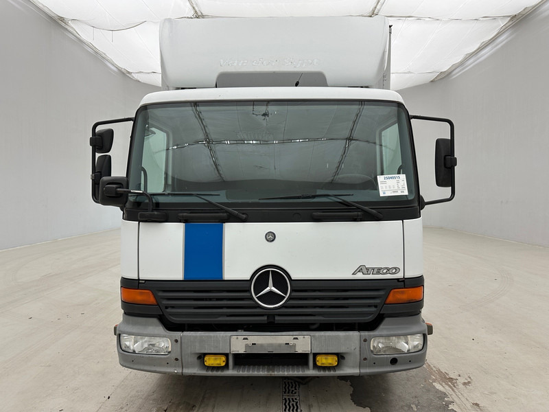 Mercedes-Benz Atego 815 - Camion furgon: Foto 2 Mercedes-Benz Atego 815 - Camion furgon: Foto 2