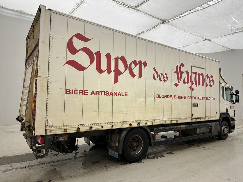 Scania P230 - Camion furgon: Foto 4 Scania P230 - Camion furgon: Foto 4
