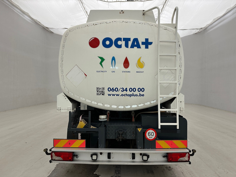 Scania P360 - 6x2 - Camion cisternă: Foto 5 Scania P360 - 6x2 - Camion cisternă: Foto 5