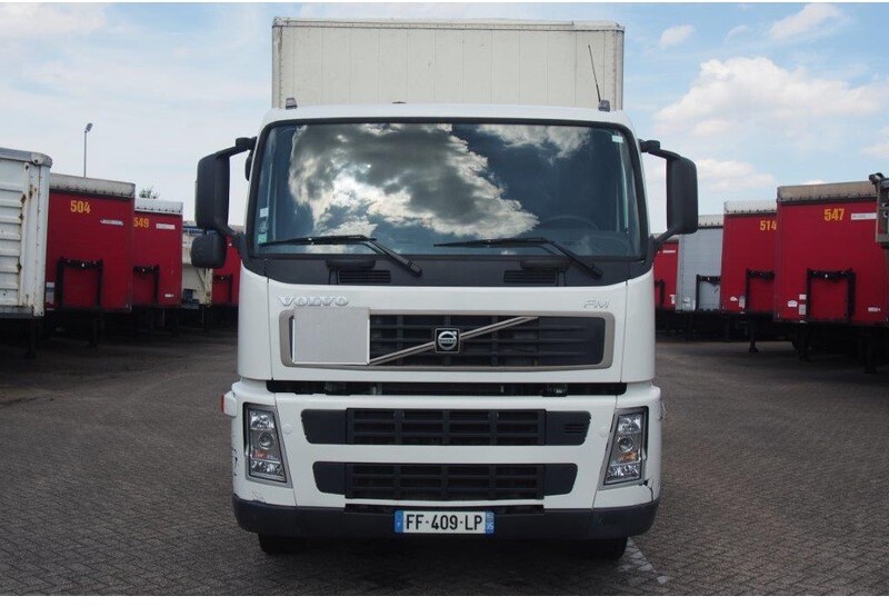 Volvo FM9.260 - Camion furgon: Foto 2 Volvo FM9.260 - Camion furgon: Foto 2