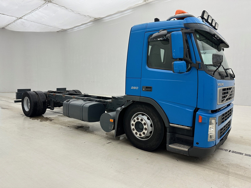Volvo FM9.260 - Camion şasiu: Foto 3 Volvo FM9.260 - Camion şasiu: Foto 3