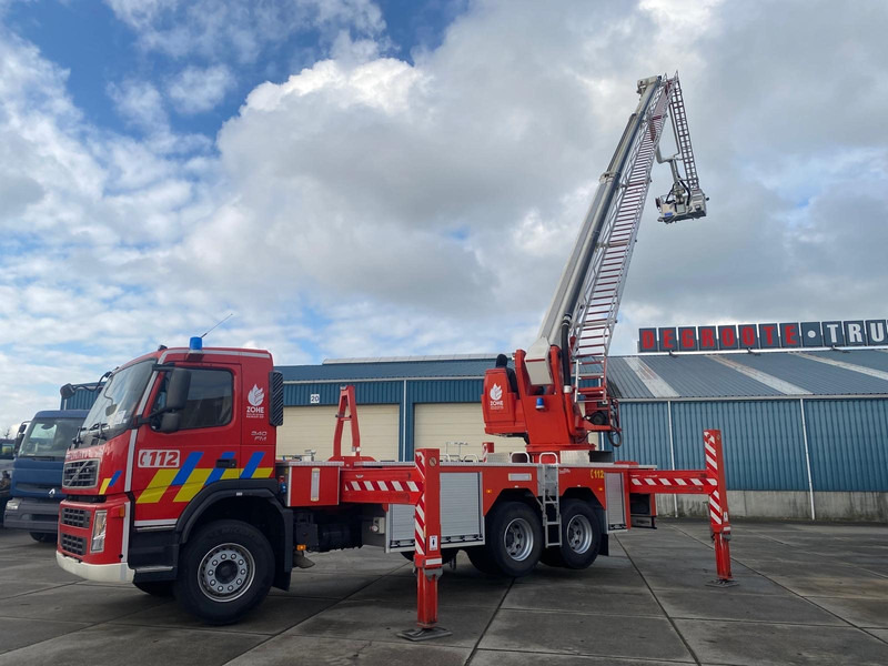 Autospeciala de stins incendii Volvo MAGIRUS ALP330 - FM 340 - 6x4: Foto 9 Autospeciala de stins incendii Volvo MAGIRUS ALP330 - FM 340 - 6x4: Foto 9