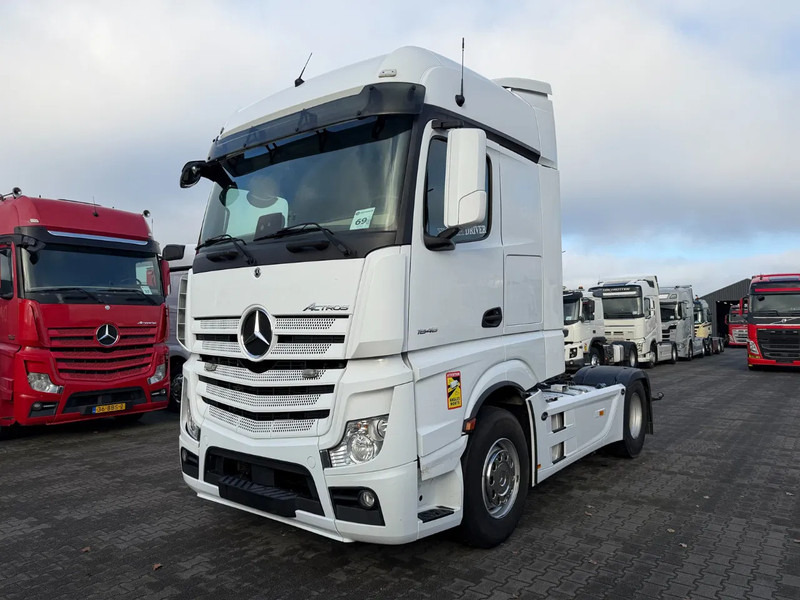 Mercedes-Benz Actros 1848 Big space Retarder Euro 6 - Cap tractor: Foto 1 Mercedes-Benz Actros 1848 Big space Retarder Euro 6 - Cap tractor: Foto 1
