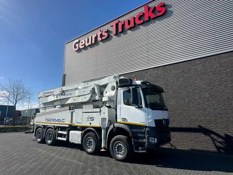 Mercedes-Benz Arocs 4451 8X4 + SERMAC 5Z42 BETONPOMP/BETONPUMPE/CONCRETE PUMP - Autopompă de beton: Foto 5 Mercedes-Benz Arocs 4451 8X4 + SERMAC 5Z42 BETONPOMP/BETONPUMPE/CONCRETE PUMP - Autopompă de beton: Foto 5