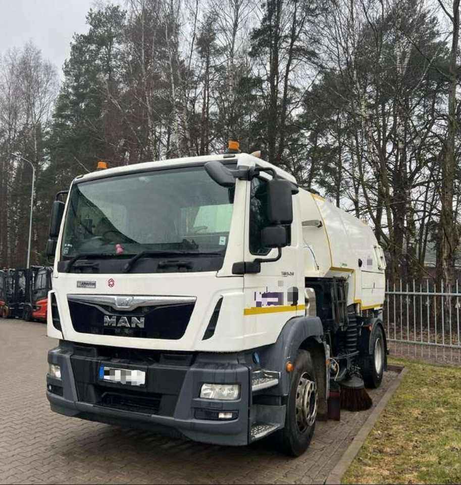 JOHNSTON VT651 - Măturătoare stradală: Foto 4 JOHNSTON VT651 - Măturătoare stradală: Foto 4