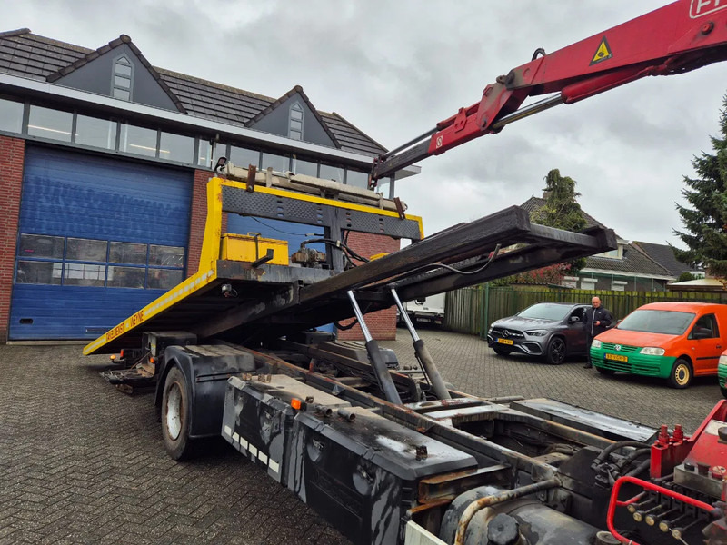 Mercedes-Benz 1324 manual gearbox. slaapcabine, kraan. - Maşină de tractare: Foto 5 Mercedes-Benz 1324 manual gearbox. slaapcabine, kraan. - Maşină de tractare: Foto 5