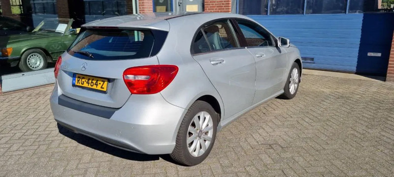 Mercedes-Benz A-Klasse 180 automaat.. 180 automaat - Hatchback: Foto 4 Mercedes-Benz A-Klasse 180 automaat.. 180 automaat - Hatchback: Foto 4