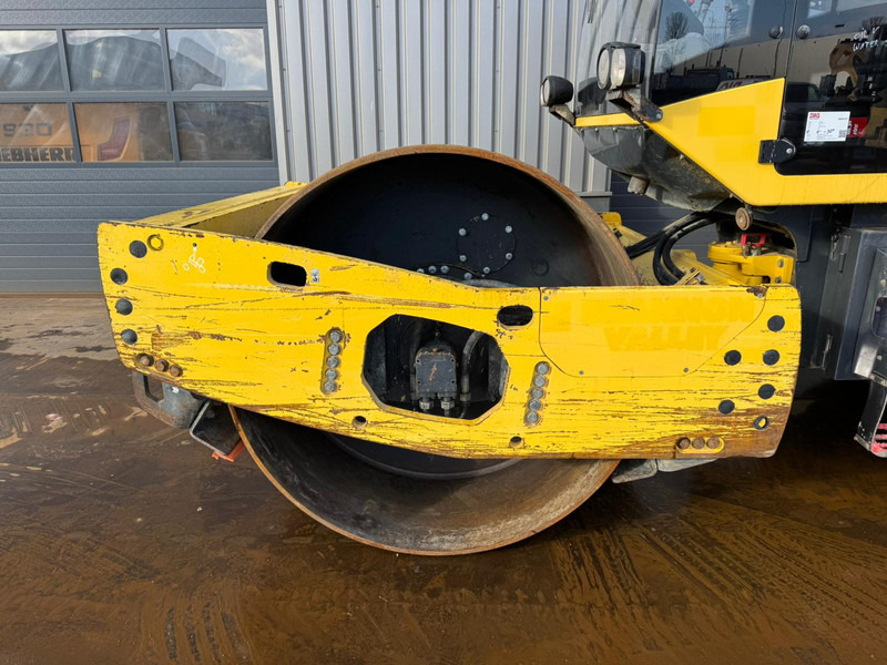 Cilindru compactor Bomag BW213D-5: Foto 11
