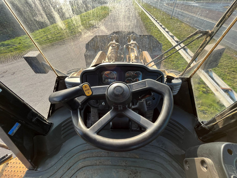 Încărcător frontal pe pneuri Caterpillar 980H: Foto 14 Încărcător frontal pe pneuri Caterpillar 980H: Foto 14