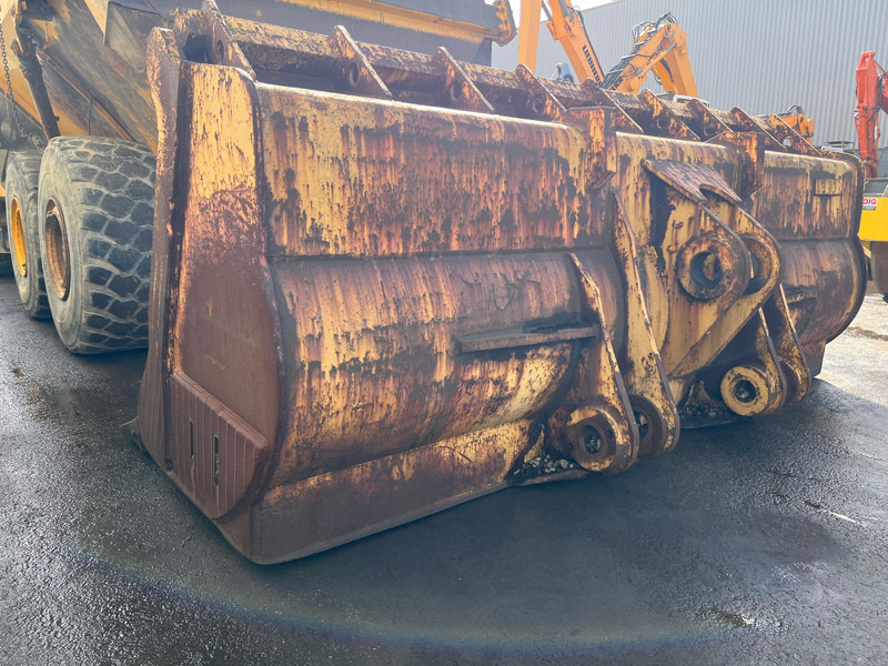 Caterpillar 990 - Cupă: Foto 3 Caterpillar 990 - Cupă: Foto 3