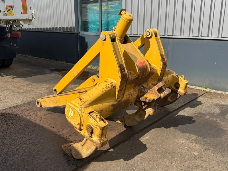Caterpillar D6R Ripper - Dinte scarificator: Foto 1 Caterpillar D6R Ripper - Dinte scarificator: Foto 1